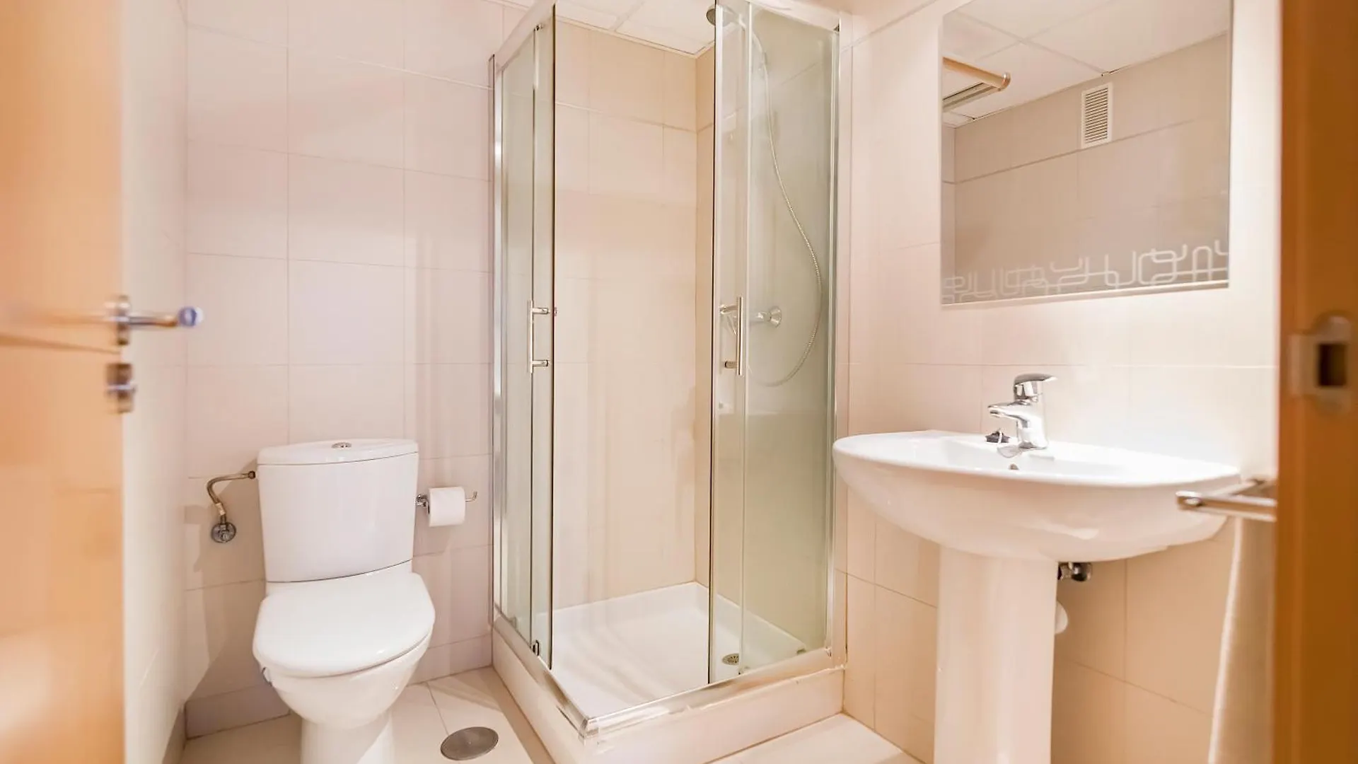 Apartamento Bhost - Pacifico Málaga 0*,